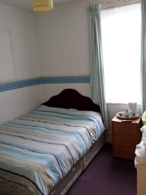The Elmora Bed & Breakfast Blackpool Oda fotoğraf